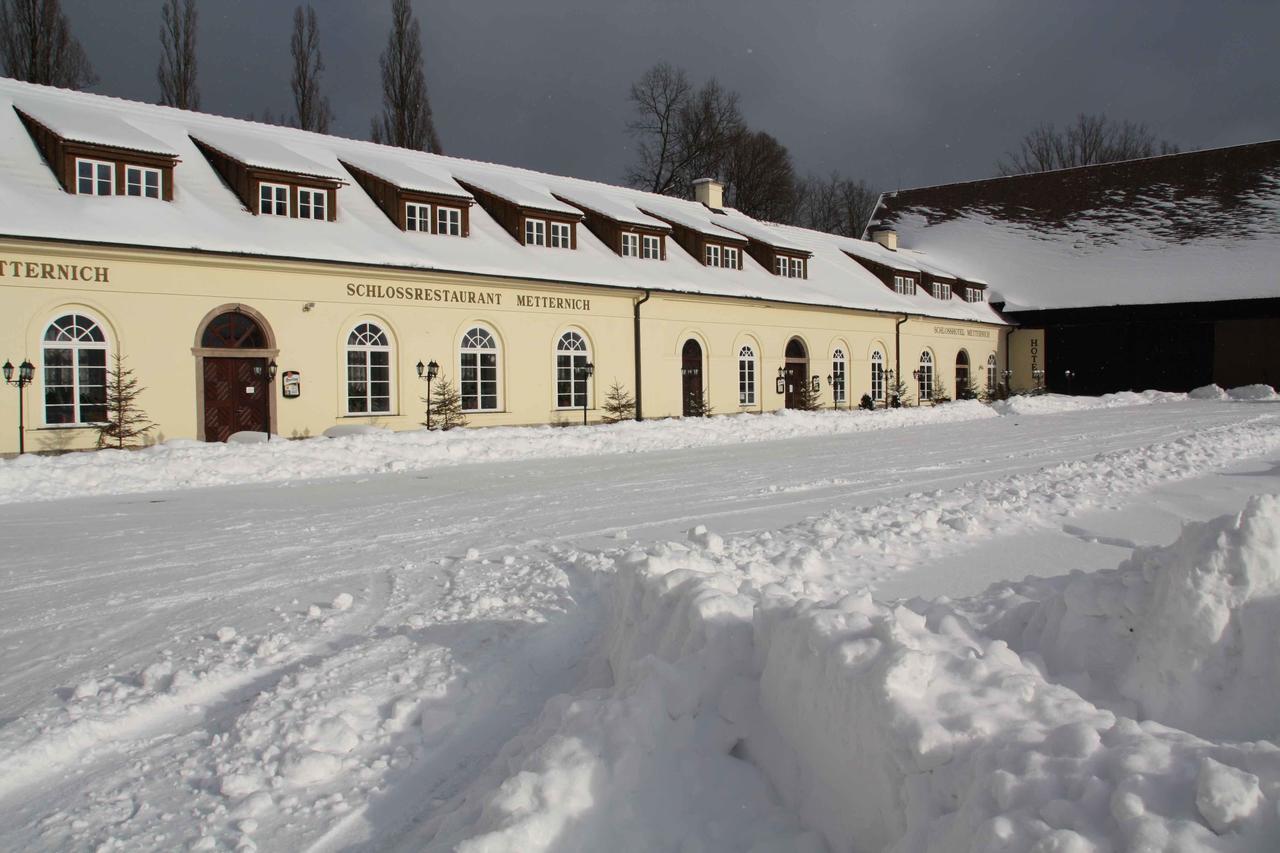 Zamecky Hotel Metternich Velka Hledsebe エクステリア 写真